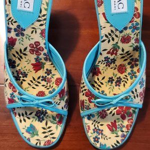 Isaac Mizrahi Noble Peekabo Slides